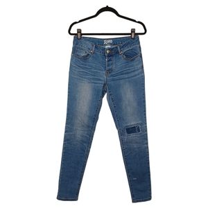 R1893 Skinny Distressed Patch Medium Blue Button Fly Jeans 6 (Small)